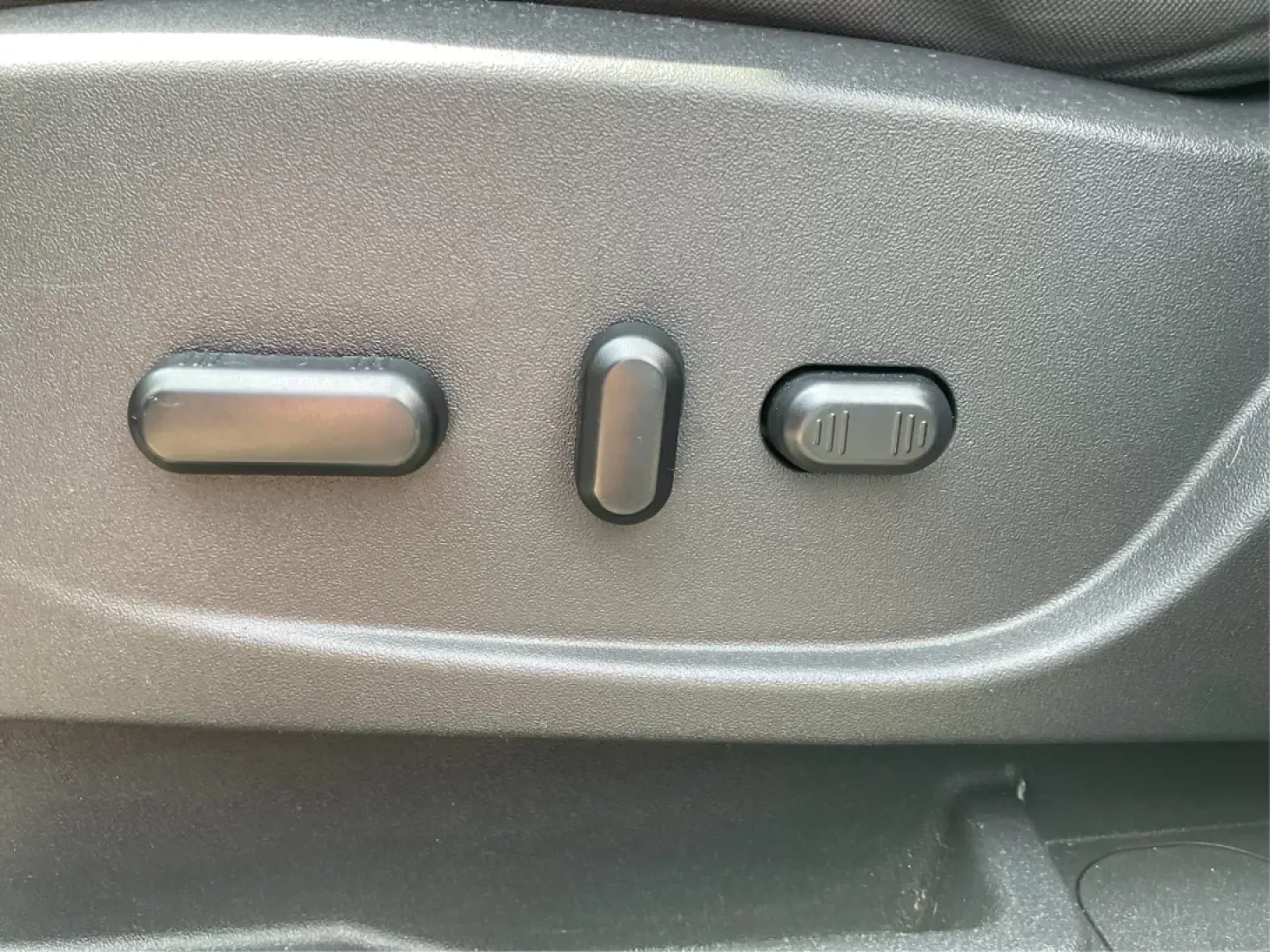 2014 Buick Verano Base (1G4PP5SKXE4) with an Other engine, located at 4508 South Dixie Dr, Moraine, OH, 45439, (937) 908-9800, 39.807072, -84.031563 - Photo#18