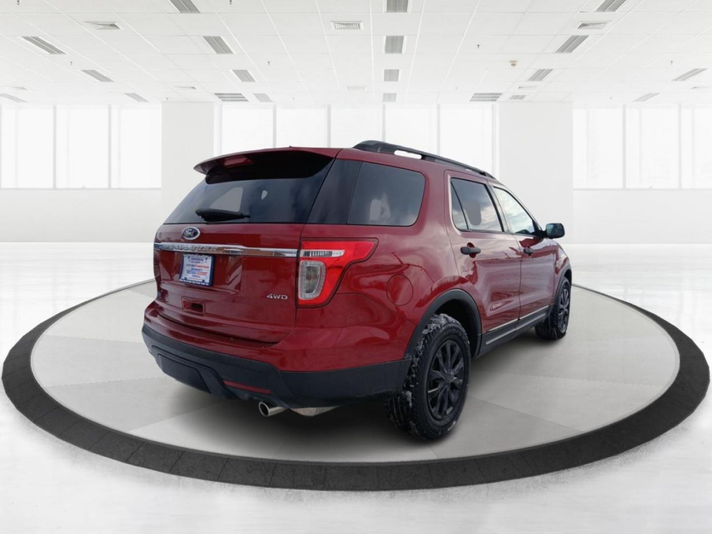 2014 Ruby Red Met Tinted CC Ford Explorer Base 4WD (1FM5K8B80EG) with an 3.5L V6 DOHC 24V engine, 6-Speed Automatic transmission, located at 401 Woodman Dr, Riverside, OH, 45431, (937) 908-9800, 39.761024, -84.120956 - Photo#2