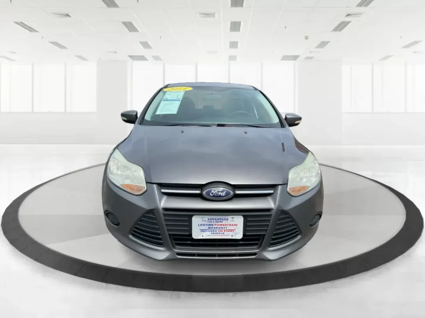 2014 Ford Focus SE (1FADP3F21EL) with an 2L I-4 gasoline direct injection engine, located at 1099 N County Rd 25A , Troy, OH, 45373, (937) 908-9800, 40.057041, -84.215462 - Photo#6