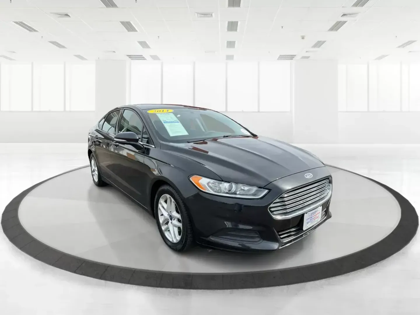 2014 Ford Fusion SE (3FA6P0H79ER) with an Duratec 2.5L I-4 DOHC engine, located at 1230 East Main St, Xenia, OH, 45385, (937) 908-9800, 39.688042, -83.910538 - Photo#0