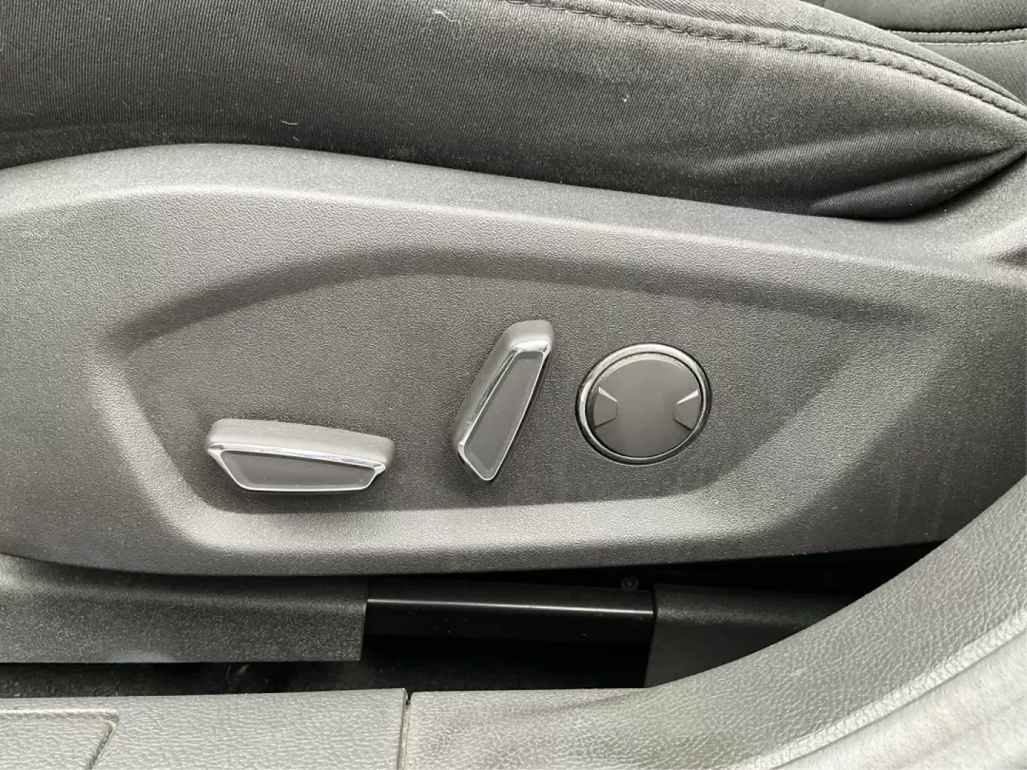 2014 Ford Fusion SE (3FA6P0H78ER) with an Other engine, located at 1184 Kauffman Ave, Fairborn, OH, 45324, (937) 908-9800, 39.807072, -84.031563 - Photo#17