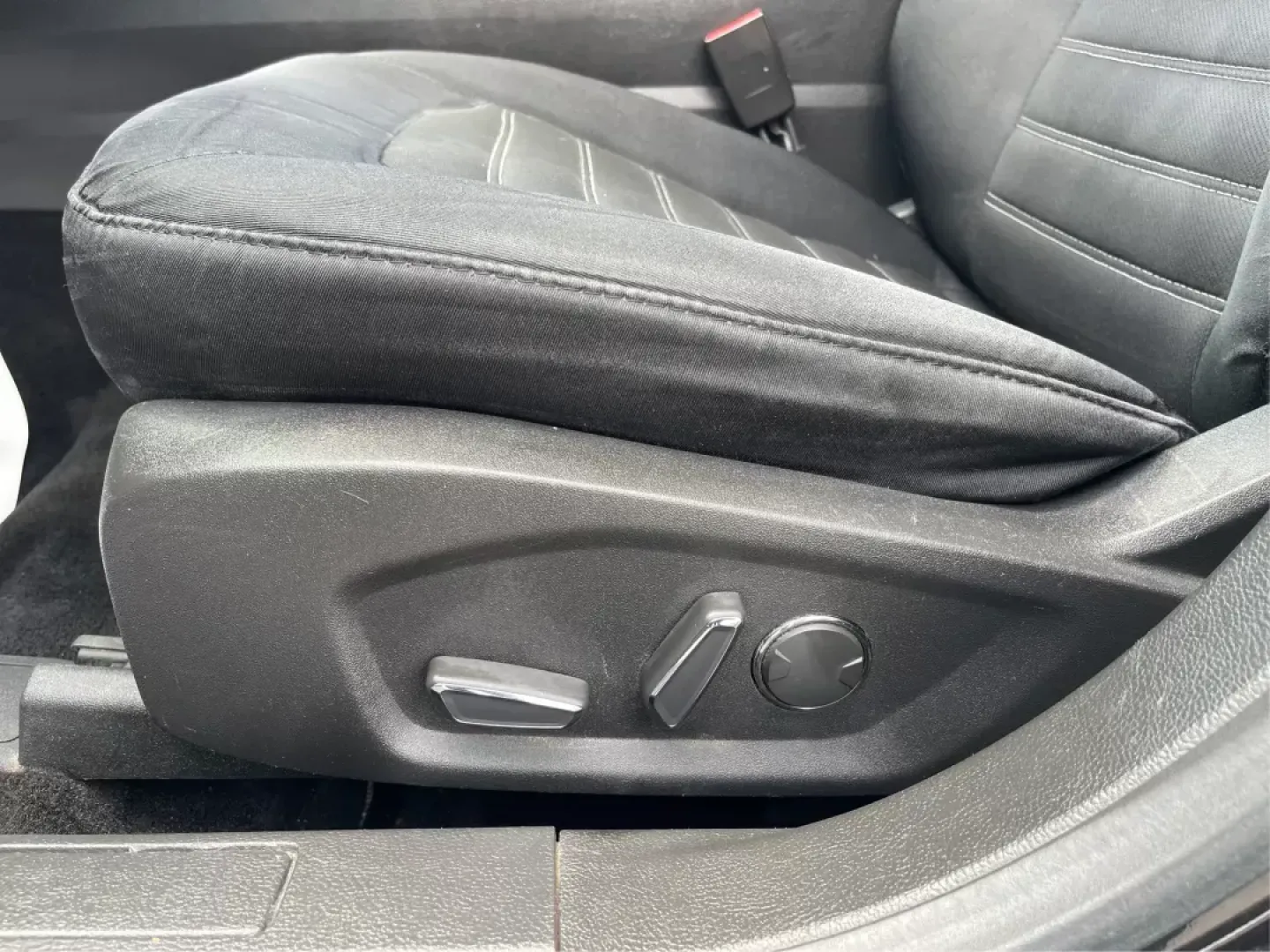 2014 Ford Fusion SE (3FA6P0H71ER) with an Other engine, located at 8750 N County Rd 25A, Piqua, OH, 45356, (937) 908-9800, 40.164391, -84.232513 - Photo#18