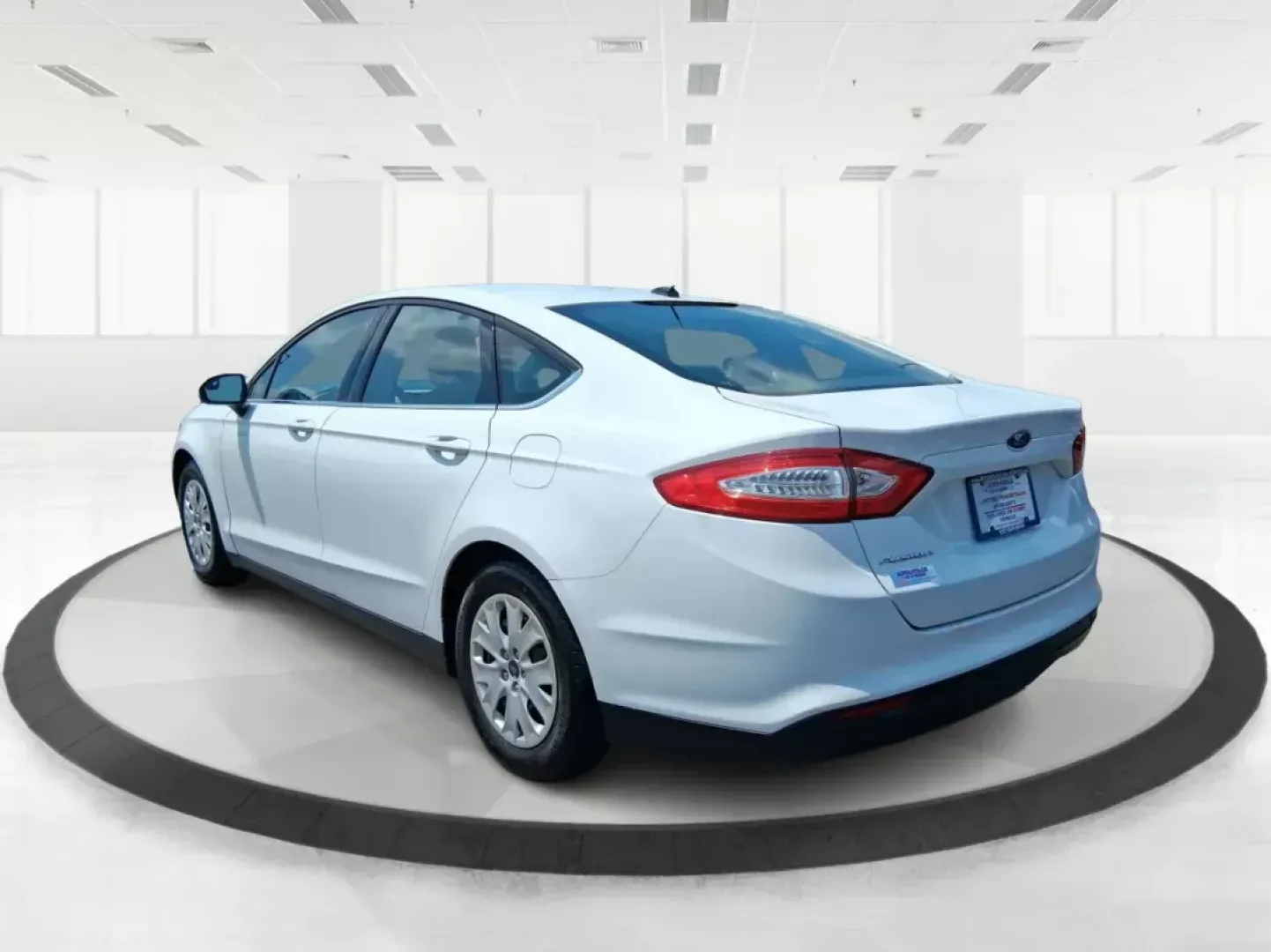 2014 Ford Fusion S (1FA6P0G70E5) with an Duratec 2.5L I-4 DOHC engine, located at 1951 S Dayton Lakeview Rd., New Carlisle, OH, 45344, (937) 908-9800, 39.890999, -84.050255 - Photo#4