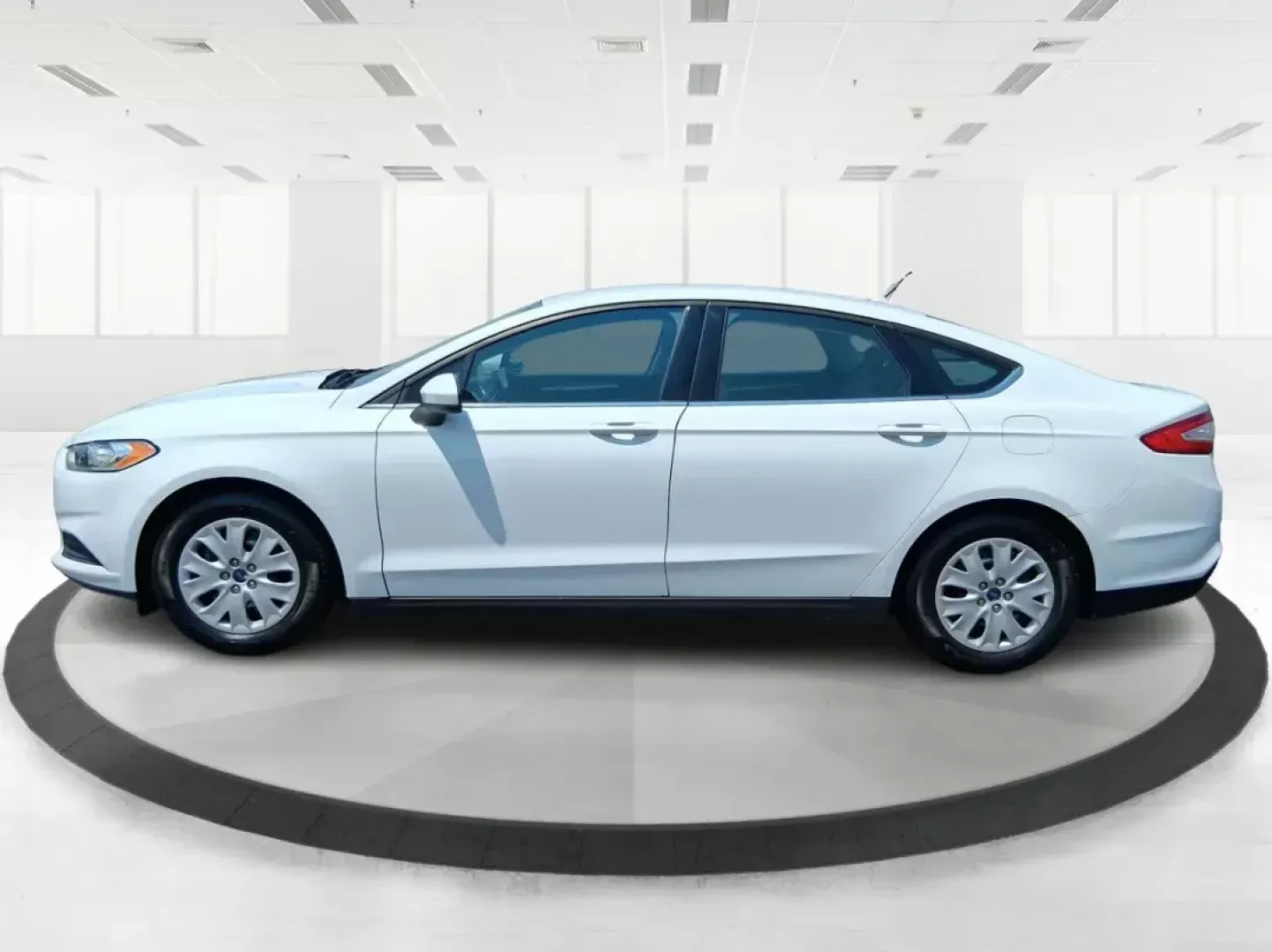 2014 Ford Fusion S (1FA6P0G70E5) with an Duratec 2.5L I-4 DOHC engine, located at 1951 S Dayton Lakeview Rd., New Carlisle, OH, 45344, (937) 908-9800, 39.890999, -84.050255 - Photo#5