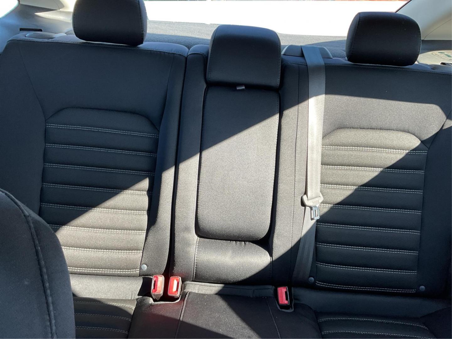 2014 Ingot Silver Ford Fusion SE (1FA6P0H76E5) with an 2.5L L4 DOHC 16V engine, located at 1184 Kauffman Ave, Fairborn, OH, 45324, (937) 908-9800, 39.807072, -84.031563 - Photo#13