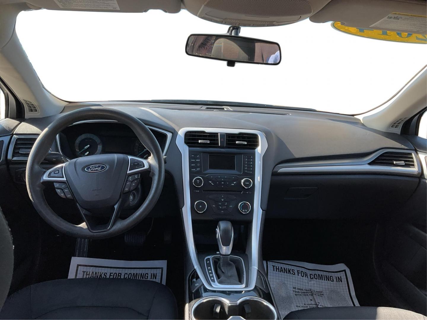2014 Ingot Silver Ford Fusion SE (1FA6P0H76E5) with an 2.5L L4 DOHC 16V engine, located at 1184 Kauffman Ave, Fairborn, OH, 45324, (937) 908-9800, 39.807072, -84.031563 - Photo#20
