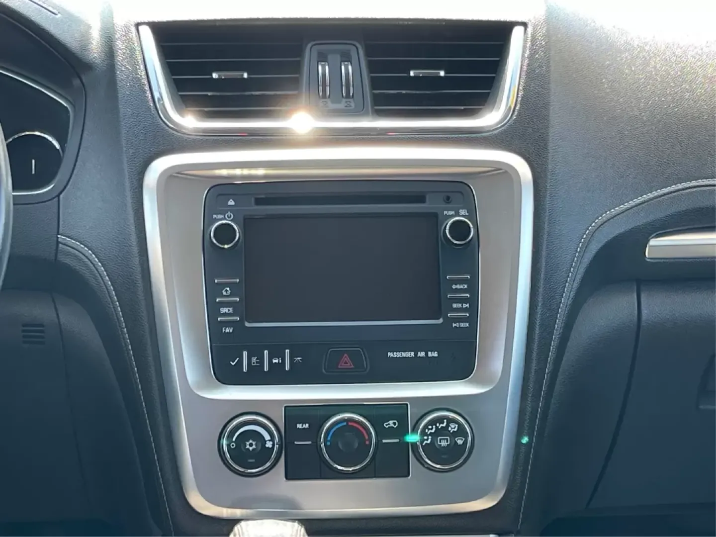 2014 GMC Acadia SLE-2 AWD (1GKKVPKD1EJ) with an 3.6L V6 DOHC 24V engine, 6-Speed Automatic transmission, located at 1099 N County Rd 25A , Troy, OH, 45373, (937) 908-9800, 40.057041, -84.215462 - Photo#12