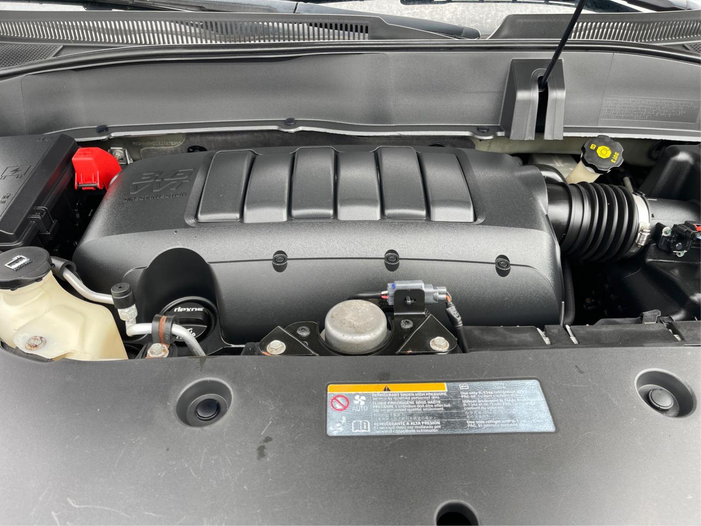2014 GMC Acadia SLT-1 (1GKKVRKD2EJ) with an 3.6L V-6 gasoline direct injection engine, located at 1099 N County Rd 25A , Troy, OH, 45373, (937) 908-9800, 40.057041, -84.215462 - Photo#10