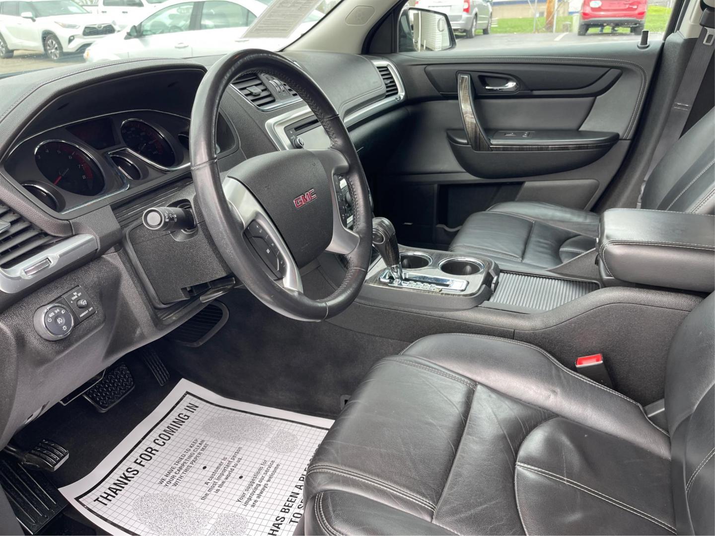 2014 GMC Acadia SLT-1 (1GKKVRKD2EJ) with an 3.6L V-6 gasoline direct injection engine, located at 1099 N County Rd 25A , Troy, OH, 45373, (937) 908-9800, 40.057041, -84.215462 - Photo#8