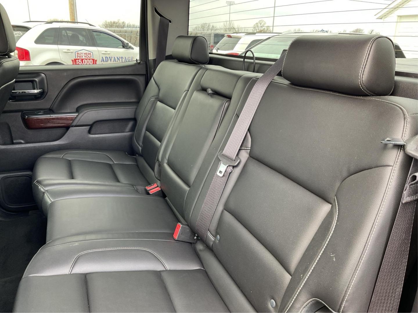 2014 GMC Sierra 1500 SLT (3GTU2VEC5EG) with an Vortec 6.2L V-8 gasoline direct injection engine, located at 1230 East Main St, Xenia, OH, 45385, (937) 908-9800, 39.688042, -83.910538 - Photo#9