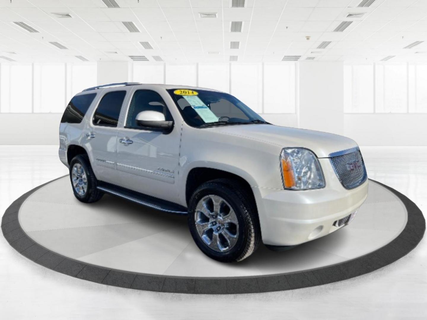 2014 GMC Yukon Denali 4WD (1GKS2EEFXER) with an 6.2L V8 OHV 16V engine, 6-Speed Automatic transmission, located at 4508 South Dixie Dr, Moraine, OH, 45439, (937) 908-9800, 39.807072, -84.031563 - Photo#0