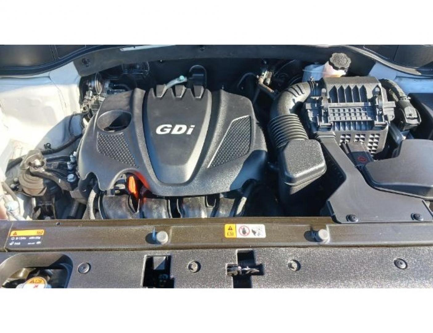2014 Hyundai Santa Fe Sport 2.4 FWD (5XYZT3LB5EG) with an 2.4L L4 DOHC 16V engine, 6-Speed Automatic transmission, located at 1951 S Dayton Lakeview Rd., New Carlisle, OH, 45344, (937) 908-9800, 39.890999, -84.050255 - Photo#20
