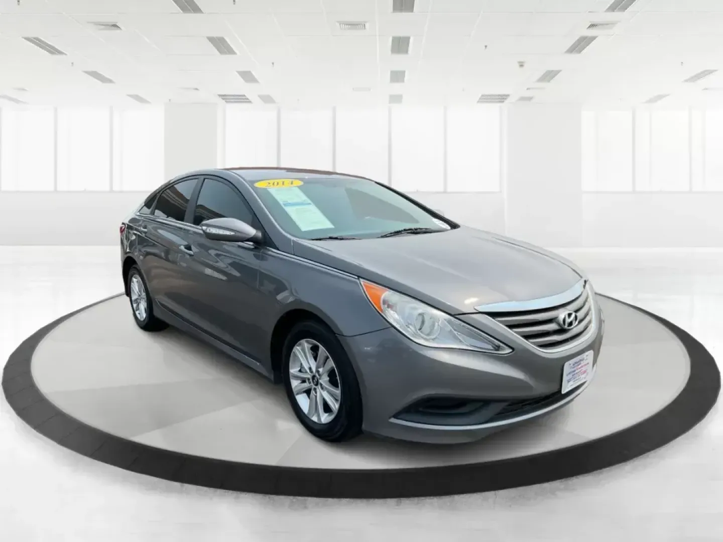 2014 Hyundai Sonata GLS (5NPEB4AC8EH) with an 2.4L I-4 gasoline direct injection engine, located at 401 Woodman Dr, Riverside, OH, 45431, (937) 908-9800, 39.761024, -84.120956 - Photo#0