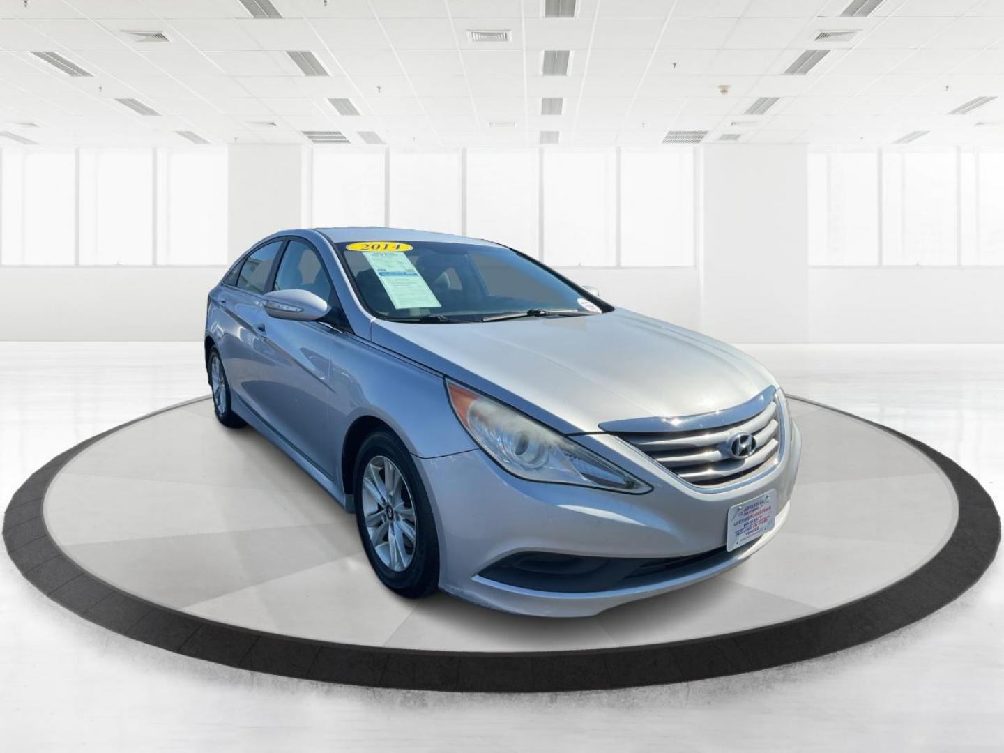2014 Hyundai Sonata GLS (5NPEB4AC4EH) with an 2.4L I-4 gasoline direct injection engine, located at 1184 Kauffman Ave, Fairborn, OH, 45324, (937) 908-9800, 39.807072, -84.031563 - Photo#0