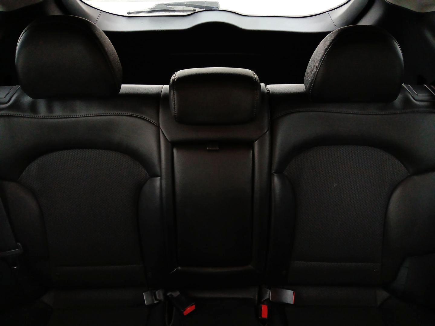 2014 Hyundai Tucson GLS AWD (KM8JUCAGXEU) with an 2.4L L4 DOHC 16V engine, 6-Speed Automatic transmission, located at 1951 S Dayton Lakeview Rd., New Carlisle, OH, 45344, (937) 908-9800, 39.890999, -84.050255 - Photo#13