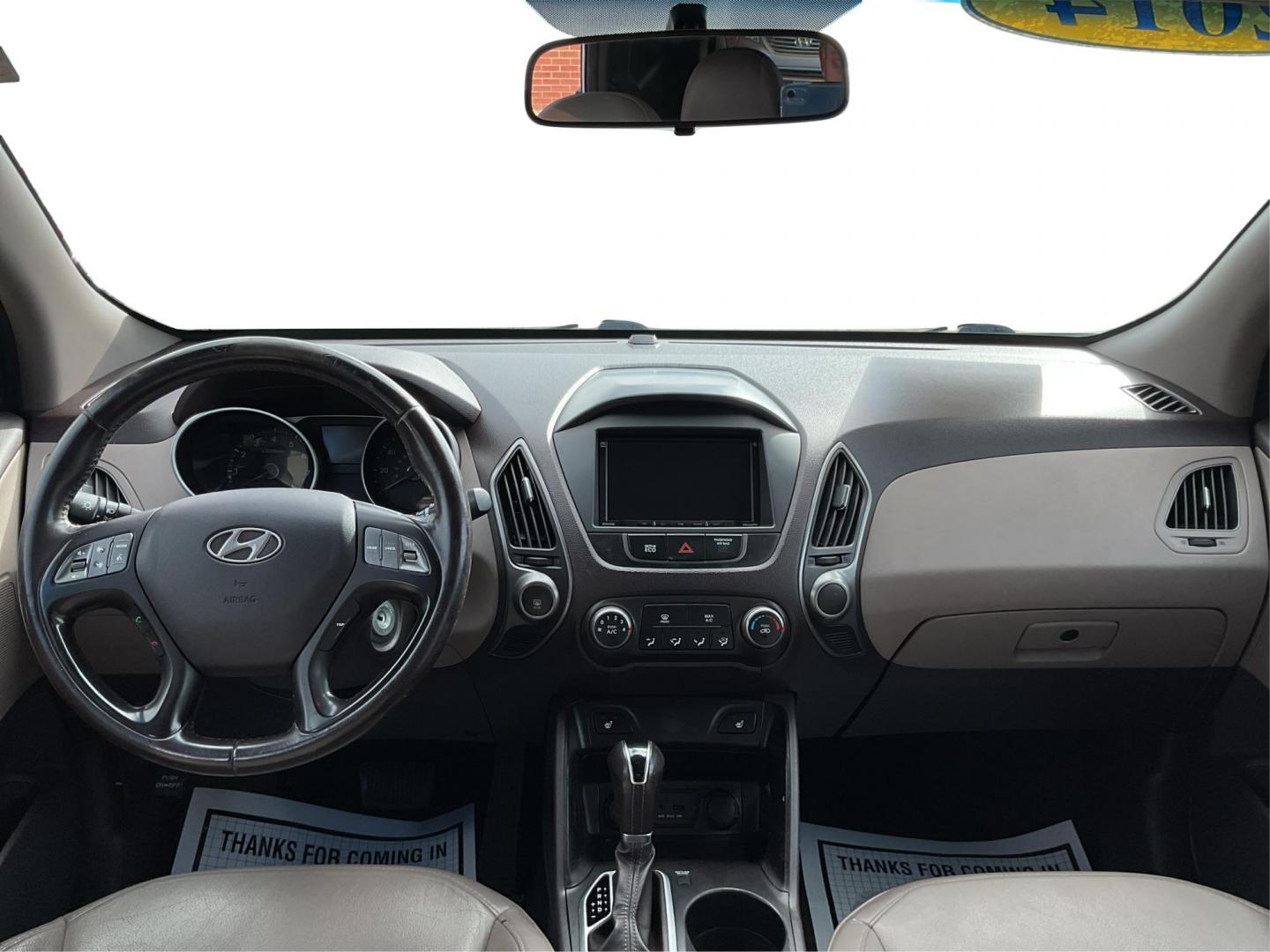 2014 Hyundai Tucson SE (KM8JU3AG0EU) with an Theta II 2.4L I-4 gasoline direct injection engine, located at 880 E. National Road, OH, 45377, (937) 908-9800, 39.891918, -84.183975 - Photo#17