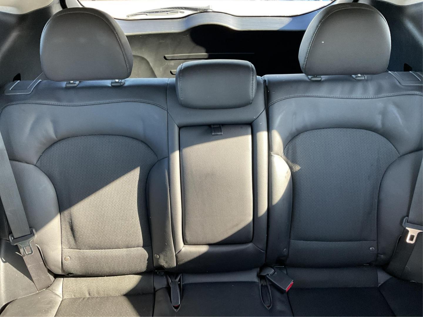 2014 Hyundai Tucson SE (KM8JUCAG8EU) with an Theta II 2.4L I-4 gasoline direct injection engine, located at 880 E. National Road, OH, 45377, (937) 908-9800, 39.891918, -84.183975 - Photo#13