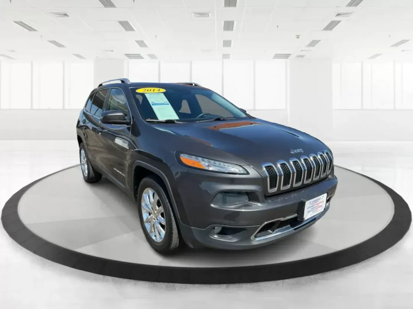 2014 Jeep Cherokee Limited 4WD (1C4PJMDBXEW) with an 2.4L L4 DOHC 16V engine, 9-Speed Automatic transmission, located at 1951 S Dayton Lakeview Rd., New Carlisle, OH, 45344, (937) 908-9800, 39.890999, -84.050255 - Photo#0