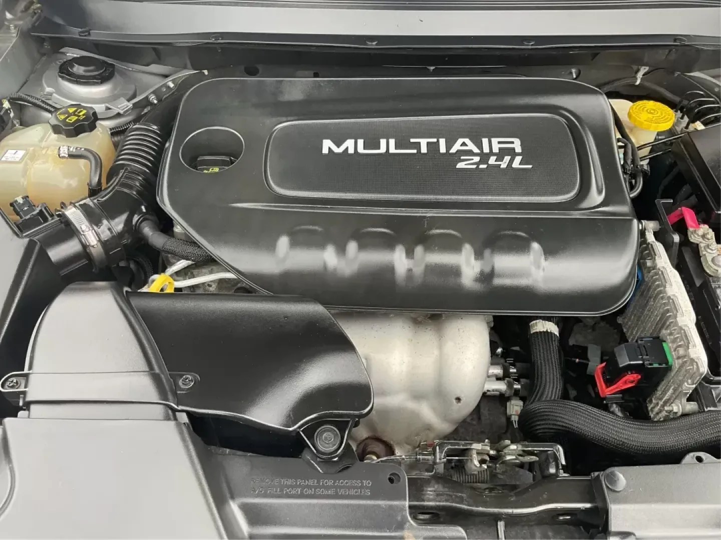 2014 Jeep Cherokee Latitude (1C4PJLCB4EW) with an Other engine, located at 1230 East Main St, Xenia, OH, 45385, (937) 908-9800, 39.688042, -83.910538 - Photo#9
