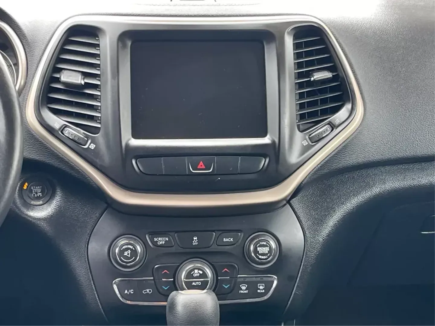 2014 Jeep Cherokee Latitude (1C4PJMCS3EW) with an Other engine, located at 880 E. National Road, OH, 45377, (937) 908-9800, 39.891918, -84.183975 - Photo#11