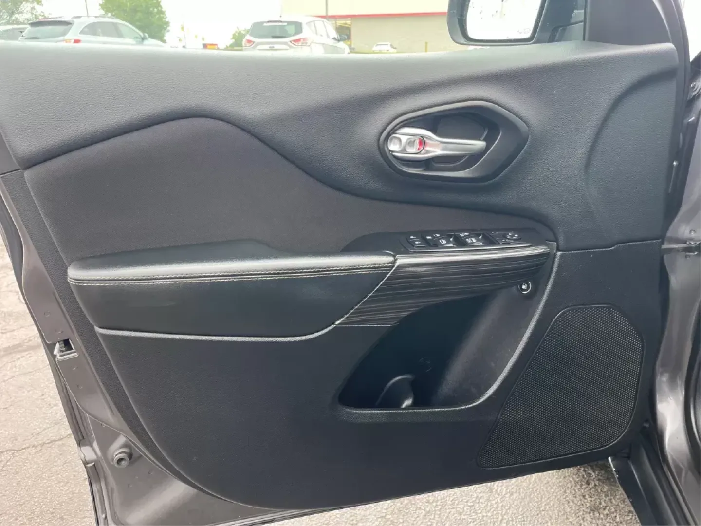 2014 Jeep Cherokee Latitude (1C4PJMCS3EW) with an Other engine, located at 880 E. National Road, OH, 45377, (937) 908-9800, 39.891918, -84.183975 - Photo#17