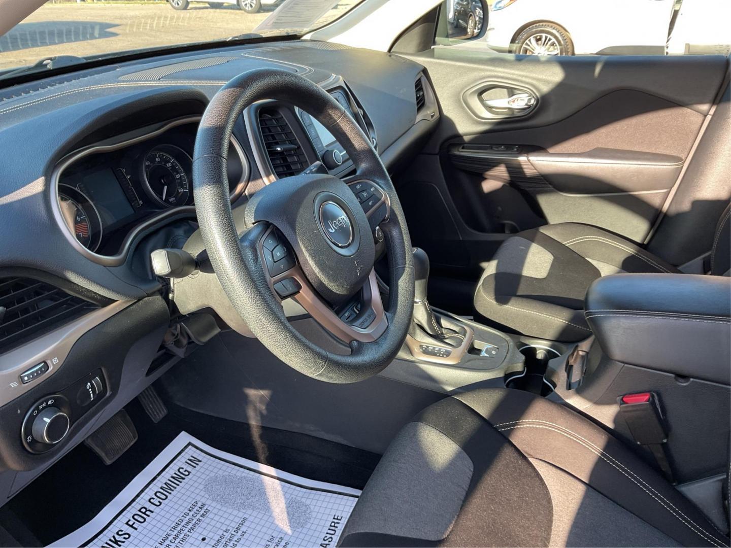 2014 Jeep Cherokee Sport (1C4PJLAB6EW) with an MultiAir2 Tigershark 2.4L I-4 variable valve contr engine, located at 1951 S Dayton Lakeview Rd., New Carlisle, OH, 45344, (937) 908-9800, 39.890999, -84.050255 - Photo#8