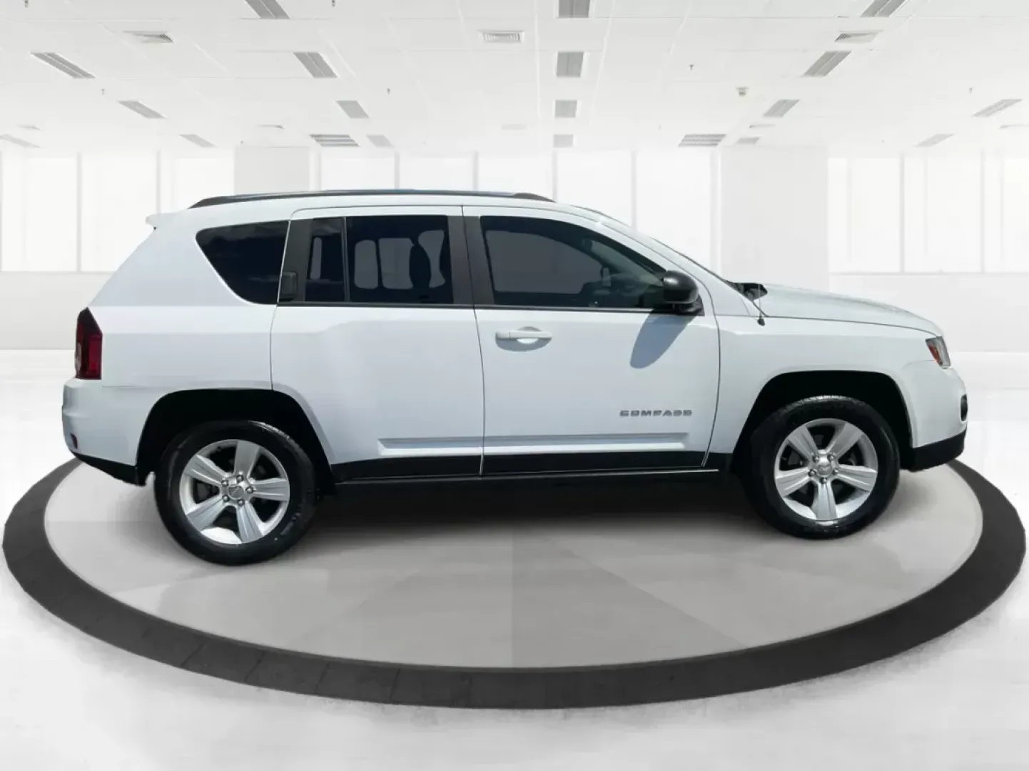 2014 Jeep Compass Sport (1C4NJDBB6ED) with an 2.4L I-4 DOHC engine, located at 401 Woodman Dr, Riverside, OH, 45431, (937) 908-9800, 39.761024, -84.120956 - Photo#1
