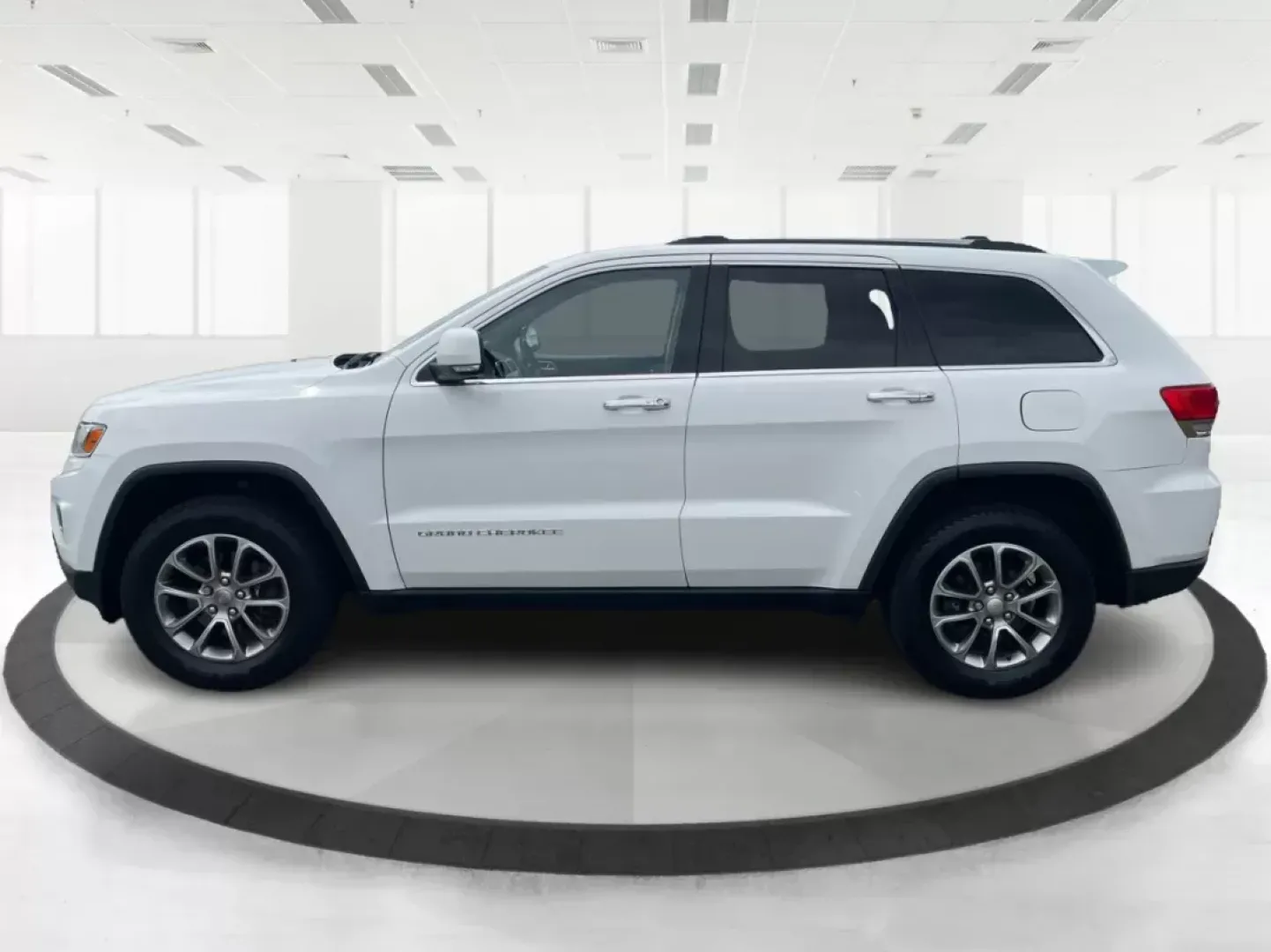 2014 Jeep Grand Cherokee Limited (1C4RJFBG4EC) with an Other engine, located at 401 Woodman Dr, Riverside, OH, 45431, (937) 908-9800, 39.761024, -84.120956 - Photo#6