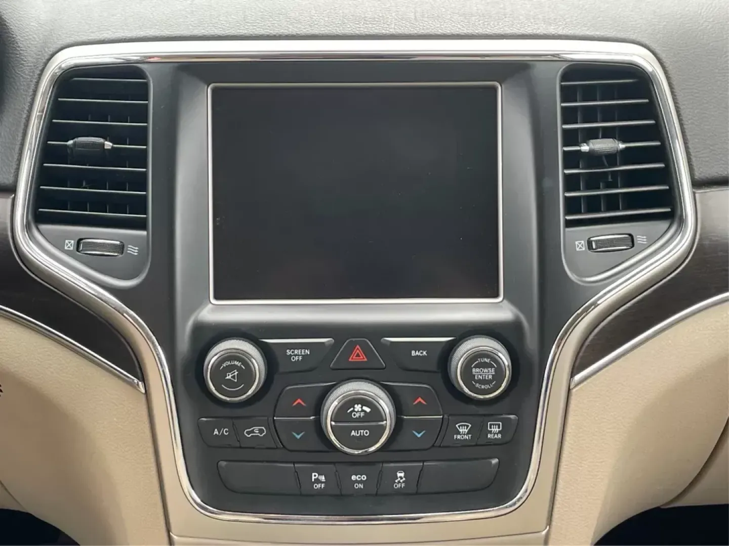 2014 Jeep Grand Cherokee Limited (1C4RJFBG4EC) with an Other engine, located at 401 Woodman Dr, Riverside, OH, 45431, (937) 908-9800, 39.761024, -84.120956 - Photo#13