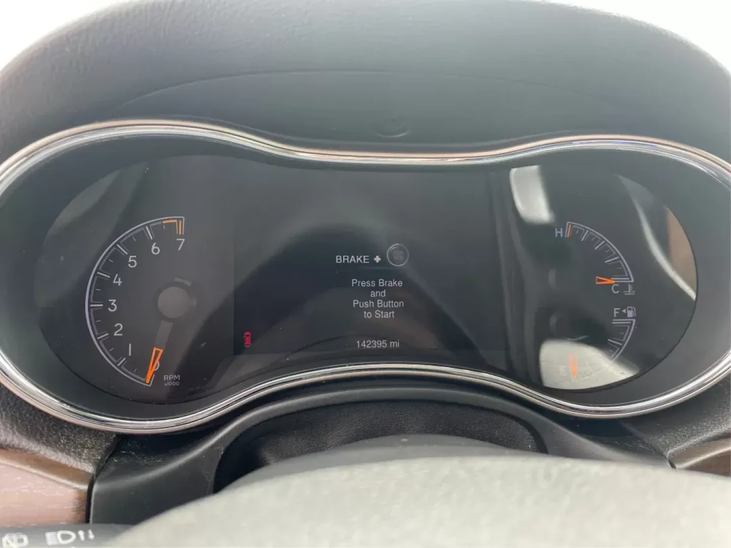 2014 Jeep Grand Cherokee Limited (1C4RJFBG4EC) with an Other engine, located at 401 Woodman Dr, Riverside, OH, 45431, (937) 908-9800, 39.761024, -84.120956 - Photo#15