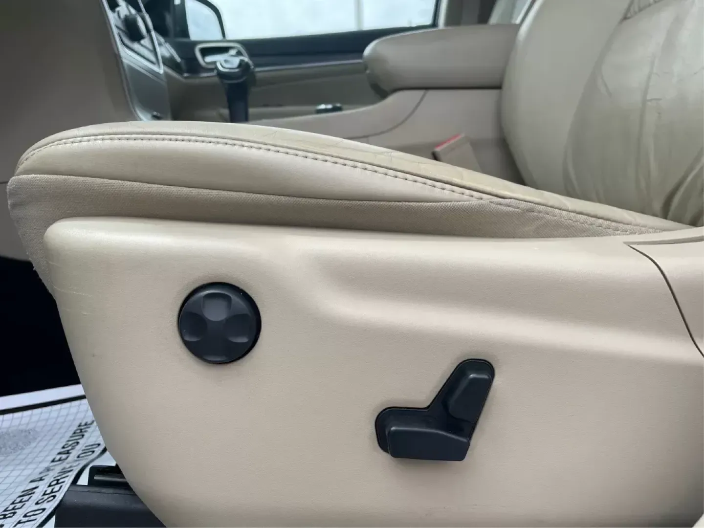 2014 Jeep Grand Cherokee Limited (1C4RJFBG4EC) with an Other engine, located at 401 Woodman Dr, Riverside, OH, 45431, (937) 908-9800, 39.761024, -84.120956 - Photo#18