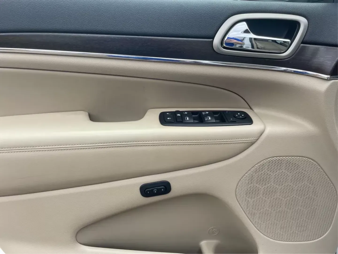 2014 Jeep Grand Cherokee Limited (1C4RJFBG4EC) with an Other engine, located at 401 Woodman Dr, Riverside, OH, 45431, (937) 908-9800, 39.761024, -84.120956 - Photo#19