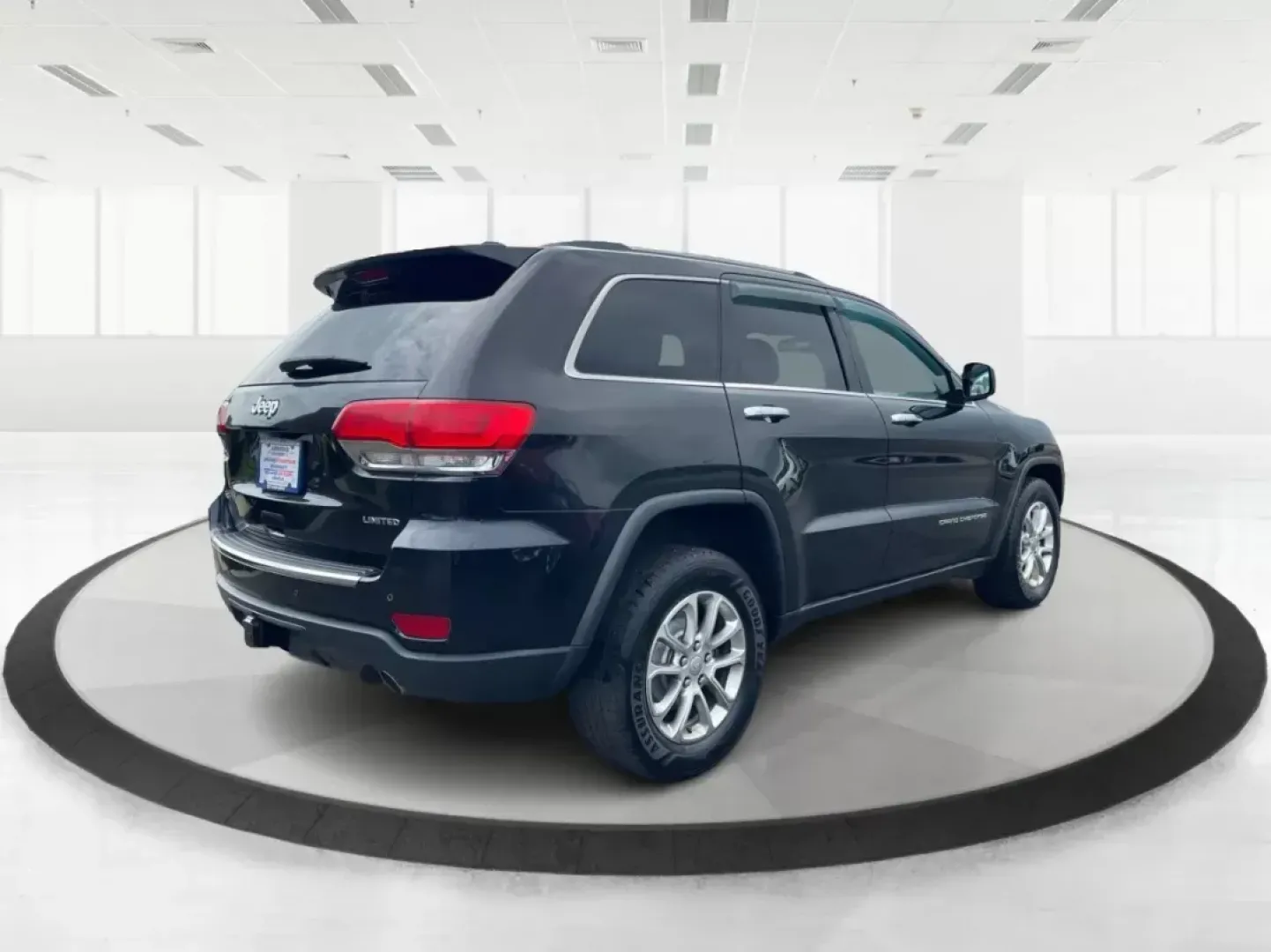 2014 Jeep Grand Cherokee Limited (1C4RJFBG9EC) with an Other engine, located at 401 Woodman Dr, Riverside, OH, 45431, (937) 908-9800, 39.761024, -84.120956 - Photo#2