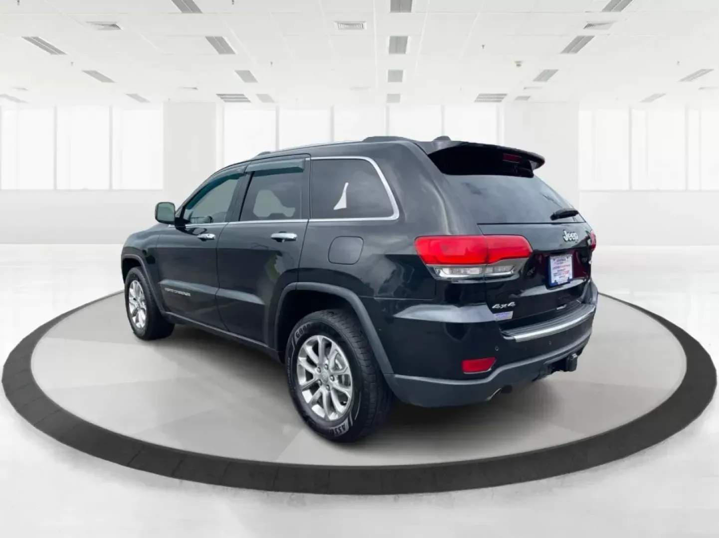2014 Jeep Grand Cherokee Limited (1C4RJFBG9EC) with an Other engine, located at 401 Woodman Dr, Riverside, OH, 45431, (937) 908-9800, 39.761024, -84.120956 - Photo#4