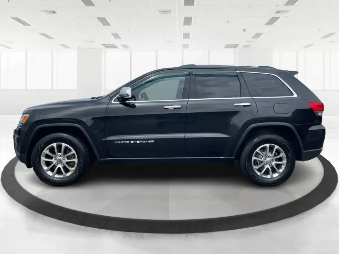 2014 Jeep Grand Cherokee Limited (1C4RJFBG9EC) with an Other engine, located at 401 Woodman Dr, Riverside, OH, 45431, (937) 908-9800, 39.761024, -84.120956 - Photo#5