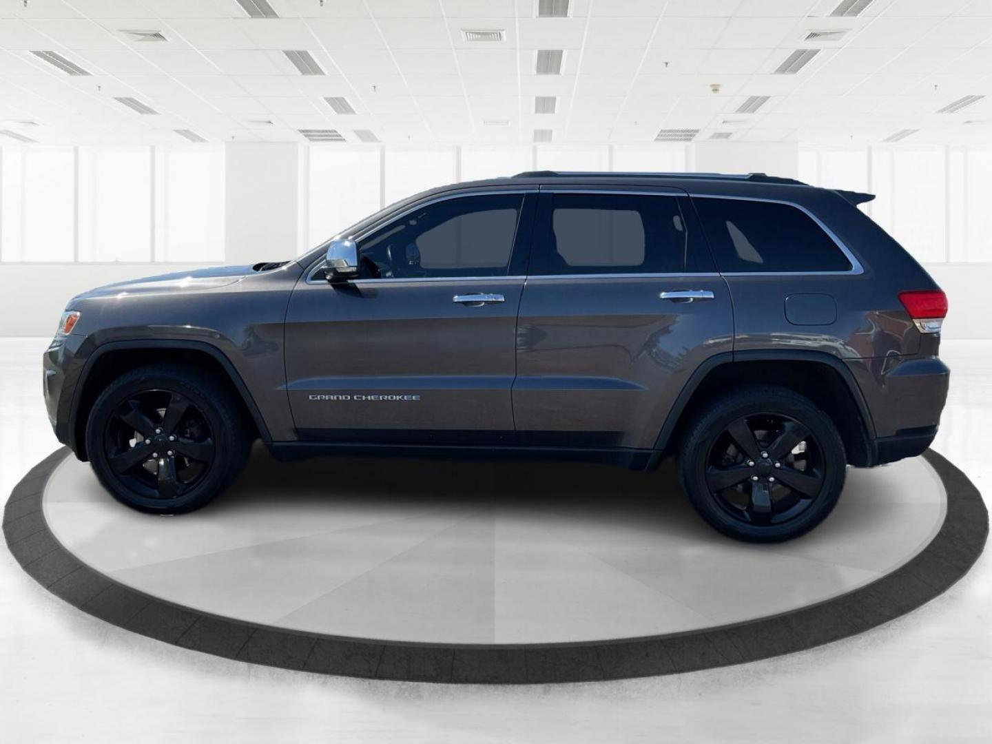 2014 Jeep Grand Cherokee Limited (1C4RJFBG4EC) with an Other engine, located at 880 E. National Road, OH, 45377, (937) 908-9800, 39.891918, -84.183975 - Photo#5