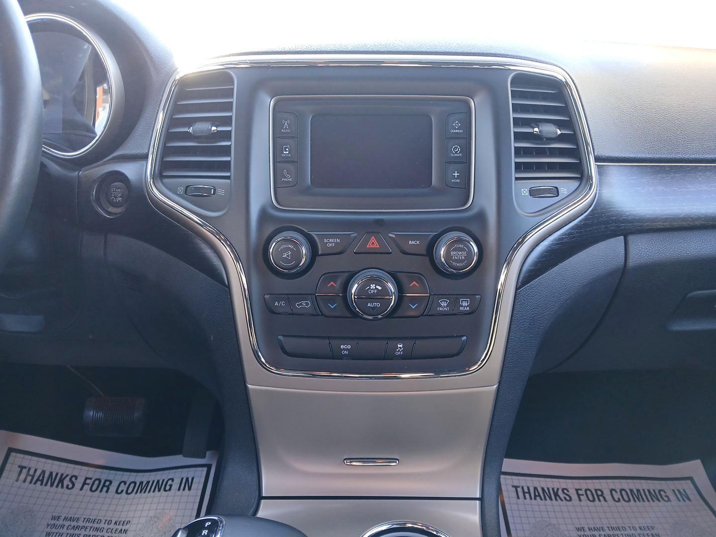 2014 Jeep Grand Cherokee Laredo 4WD (1C4RJFAG1EC) with an 3.6L V6 DOHC 24V engine, 5-Speed Automatic transmission, located at 1951 S Dayton Lakeview Rd., New Carlisle, OH, 45344, (937) 908-9800, 39.890999, -84.050255 - Photo#11