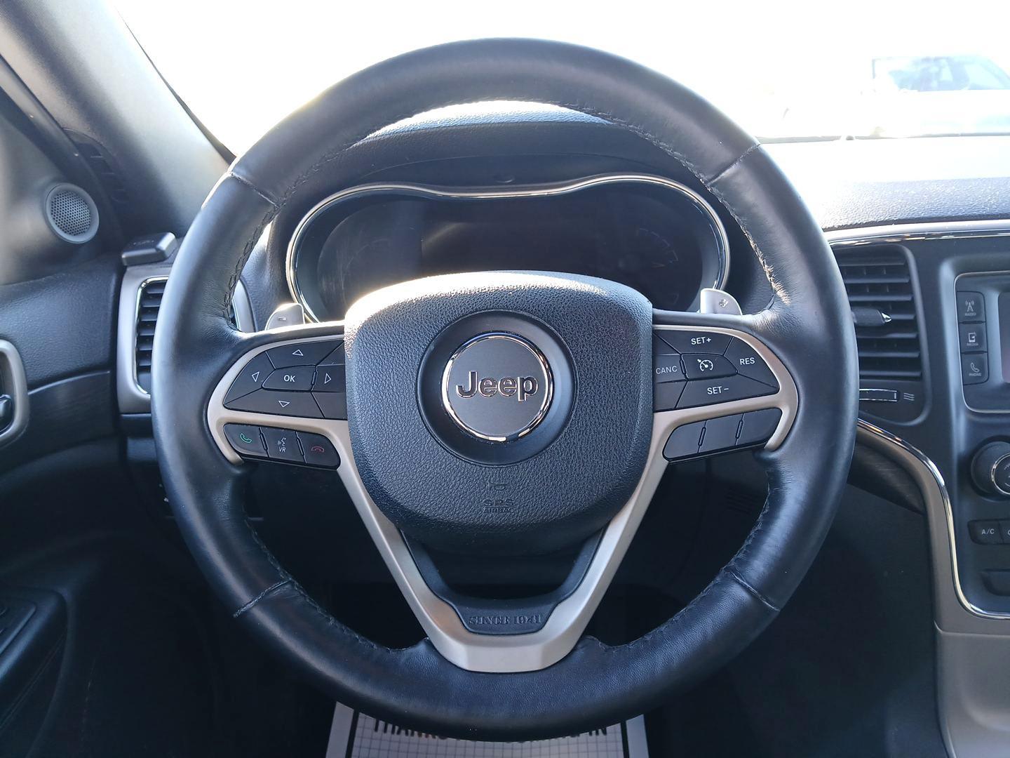 2014 Jeep Grand Cherokee Laredo 4WD (1C4RJFAG1EC) with an 3.6L V6 DOHC 24V engine, 5-Speed Automatic transmission, located at 1951 S Dayton Lakeview Rd., New Carlisle, OH, 45344, (937) 908-9800, 39.890999, -84.050255 - Photo#14