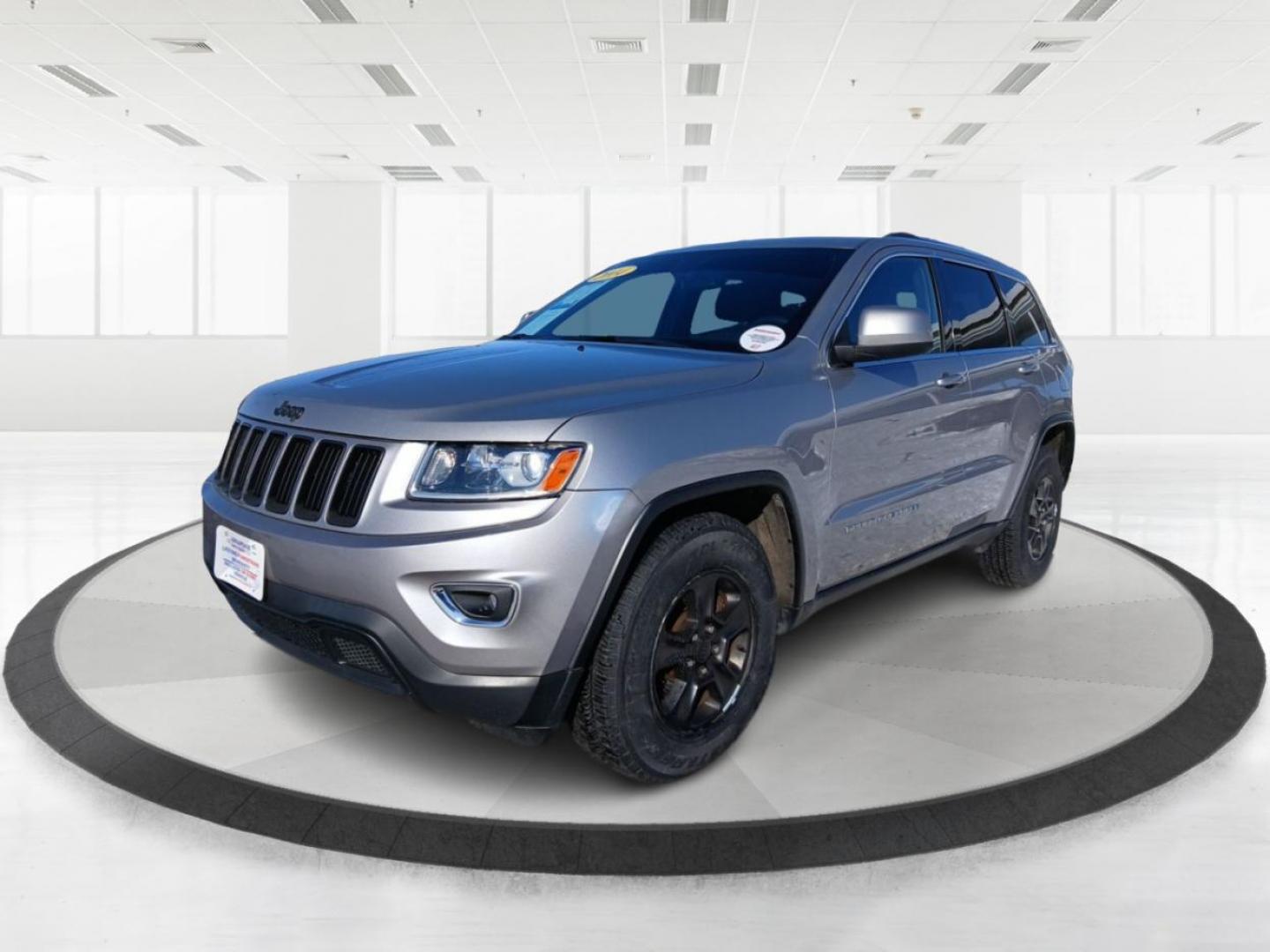 2014 Jeep Grand Cherokee Laredo 4WD (1C4RJFAG1EC) with an 3.6L V6 DOHC 24V engine, 5-Speed Automatic transmission, located at 1951 S Dayton Lakeview Rd., New Carlisle, OH, 45344, (937) 908-9800, 39.890999, -84.050255 - Photo#6
