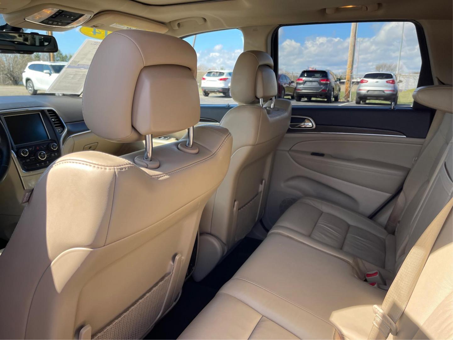 2014 Jeep Grand Cherokee Limited (1C4RJFBG5EC) with an 3.6L V-6 DOHC engine, located at 1951 S Dayton Lakeview Rd., New Carlisle, OH, 45344, (937) 908-9800, 39.890999, -84.050255 - Photo#9
