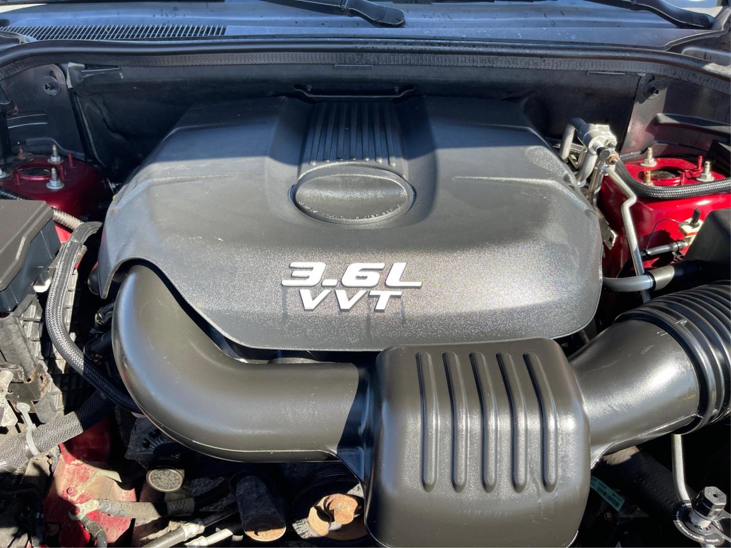 2014 Jeep Grand Cherokee Limited (1C4RJFBG5EC) with an 3.6L V-6 DOHC engine, located at 1951 S Dayton Lakeview Rd., New Carlisle, OH, 45344, (937) 908-9800, 39.890999, -84.050255 - Photo#10