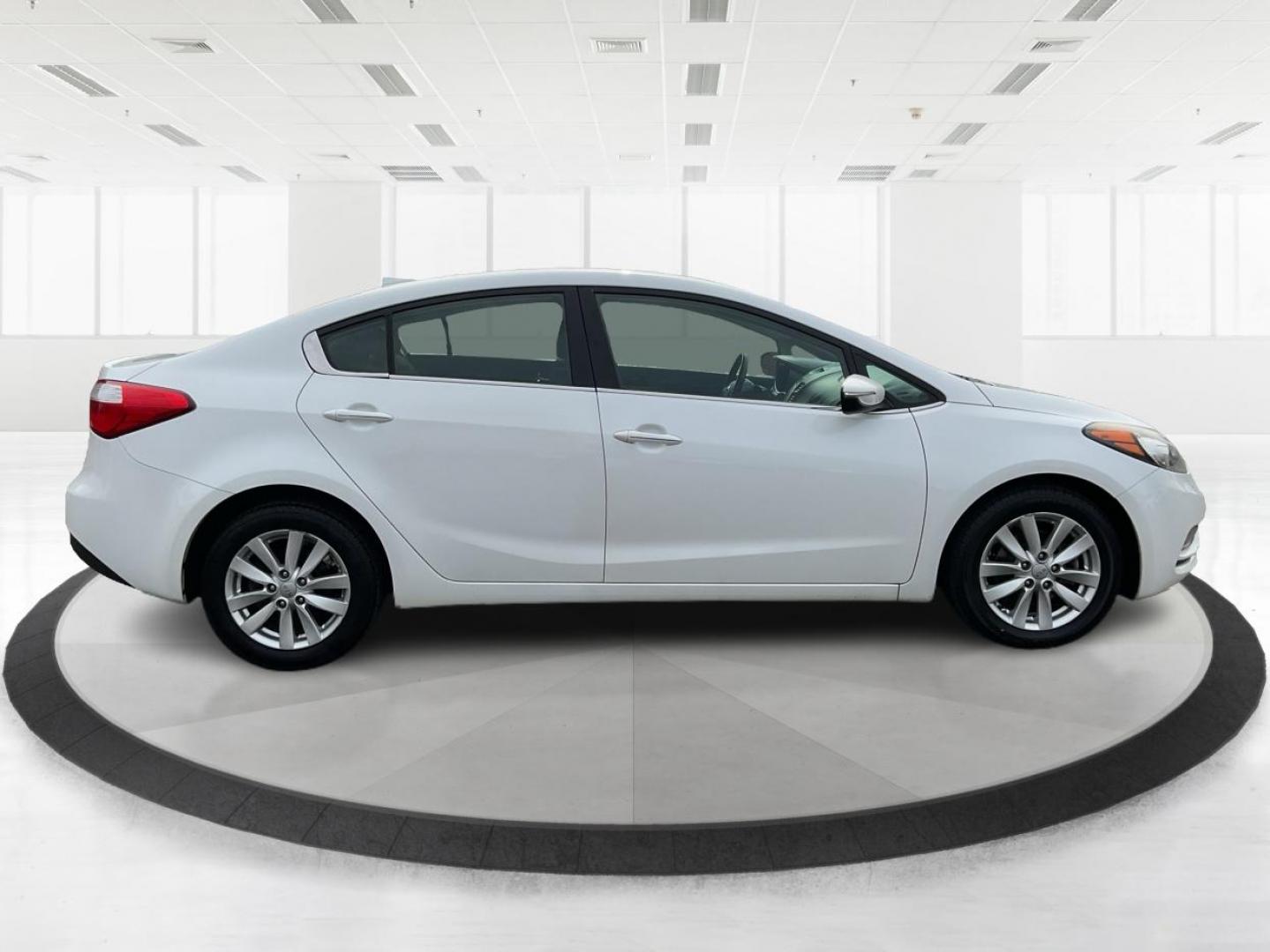 2014 Kia Forte EX (KNAFX4A81E5) with an 2L I-4 gasoline direct injection engine, located at 1099 N County Rd 25A , Troy, OH, 45373, (937) 908-9800, 40.057041, -84.215462 - Photo#1
