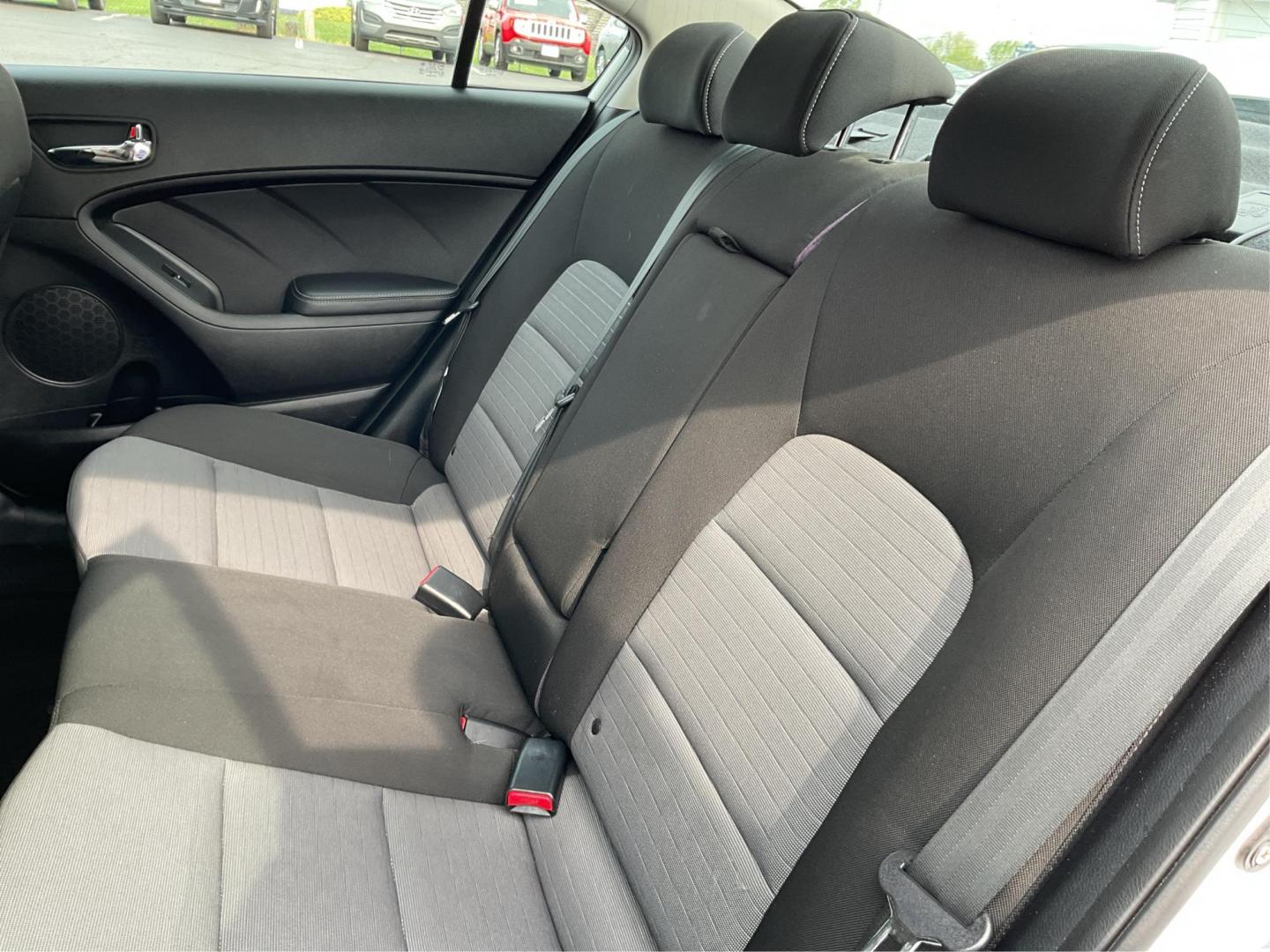 2014 Kia Forte EX (KNAFX4A81E5) with an 2L I-4 gasoline direct injection engine, located at 1099 N County Rd 25A , Troy, OH, 45373, (937) 908-9800, 40.057041, -84.215462 - Photo#10
