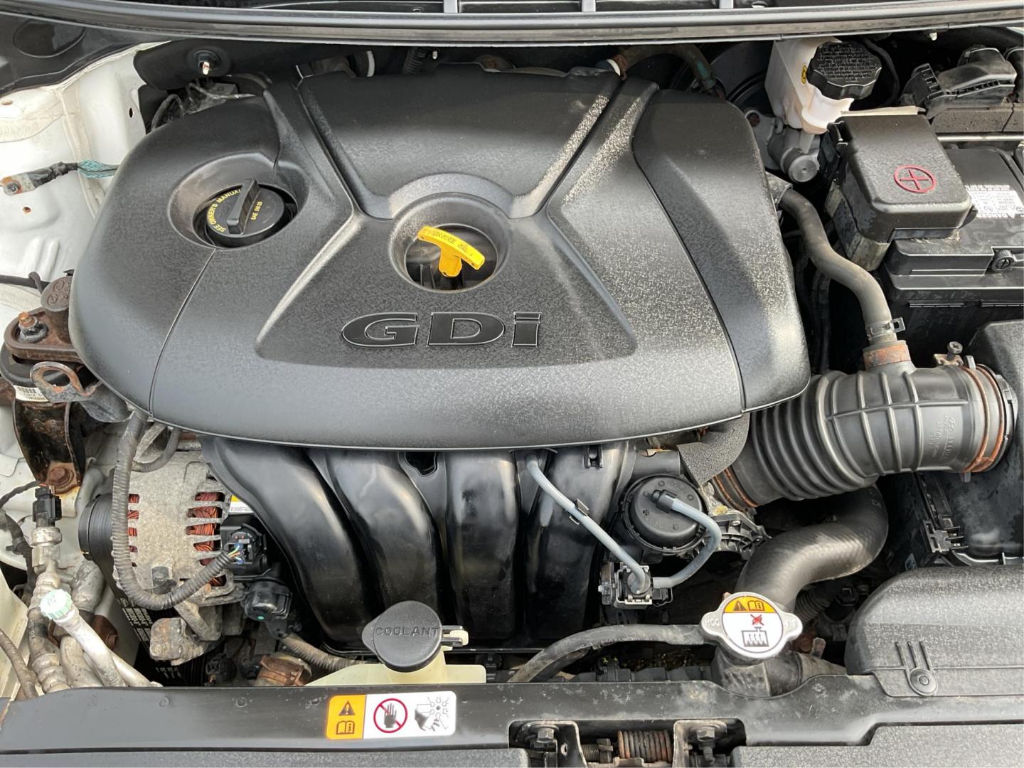 2014 Kia Forte EX (KNAFX4A81E5) with an 2L I-4 gasoline direct injection engine, located at 1099 N County Rd 25A , Troy, OH, 45373, (937) 908-9800, 40.057041, -84.215462 - Photo#11