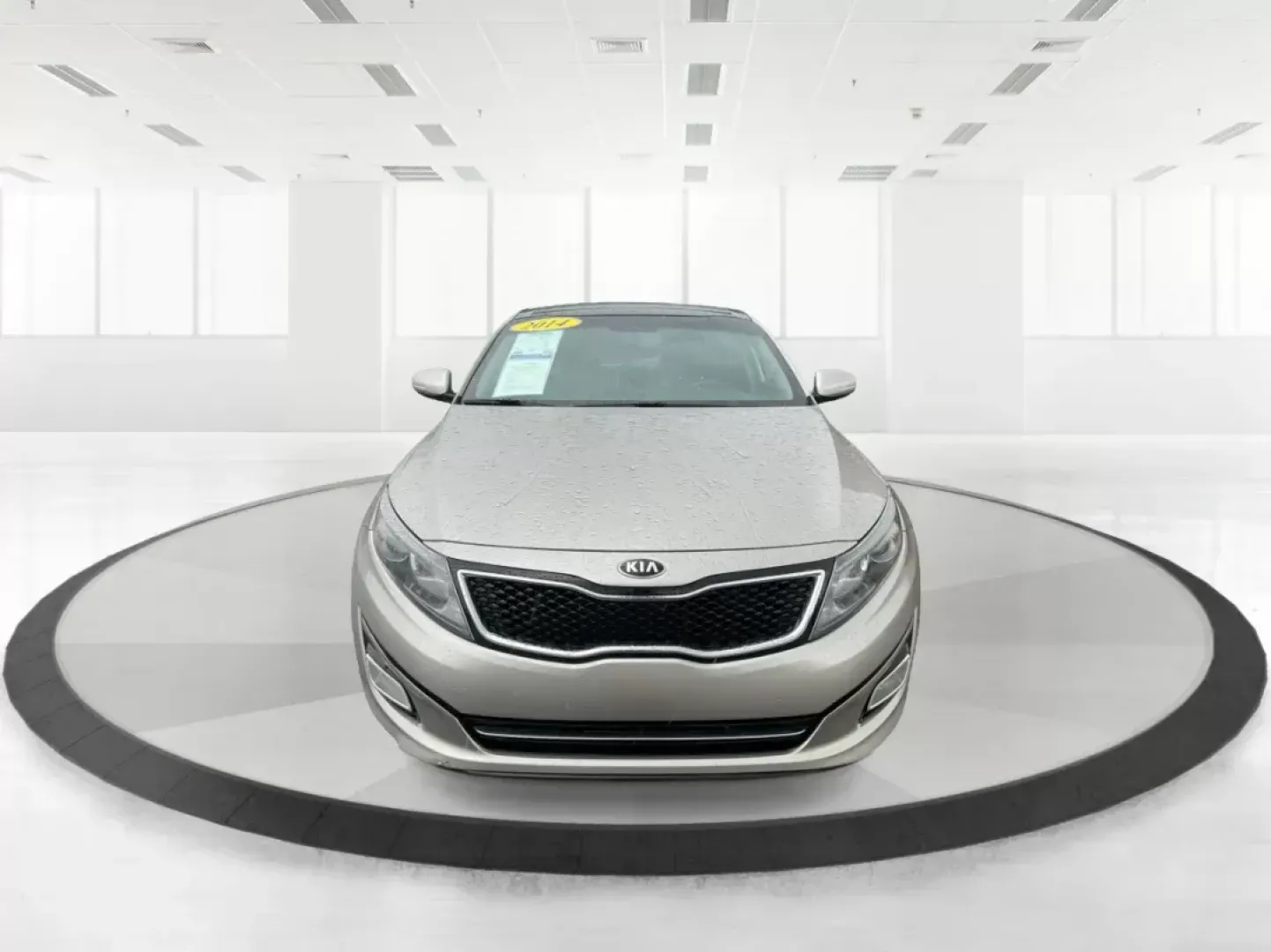 2014 Kia Optima SX Turbo (5XXGR4A63EG) with an Theta II 2L I-4 gasoline direct injection engine, located at 1230 East Main St, Xenia, OH, 45385, (937) 908-9800, 39.688042, -83.910538 - Photo#6