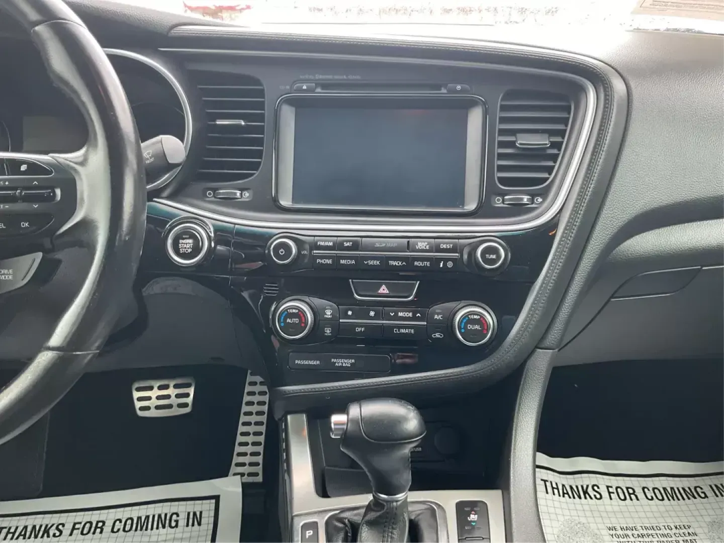 2014 Kia Optima SX Turbo (5XXGR4A63EG) with an Theta II 2L I-4 gasoline direct injection engine, located at 1230 East Main St, Xenia, OH, 45385, (937) 908-9800, 39.688042, -83.910538 - Photo#12