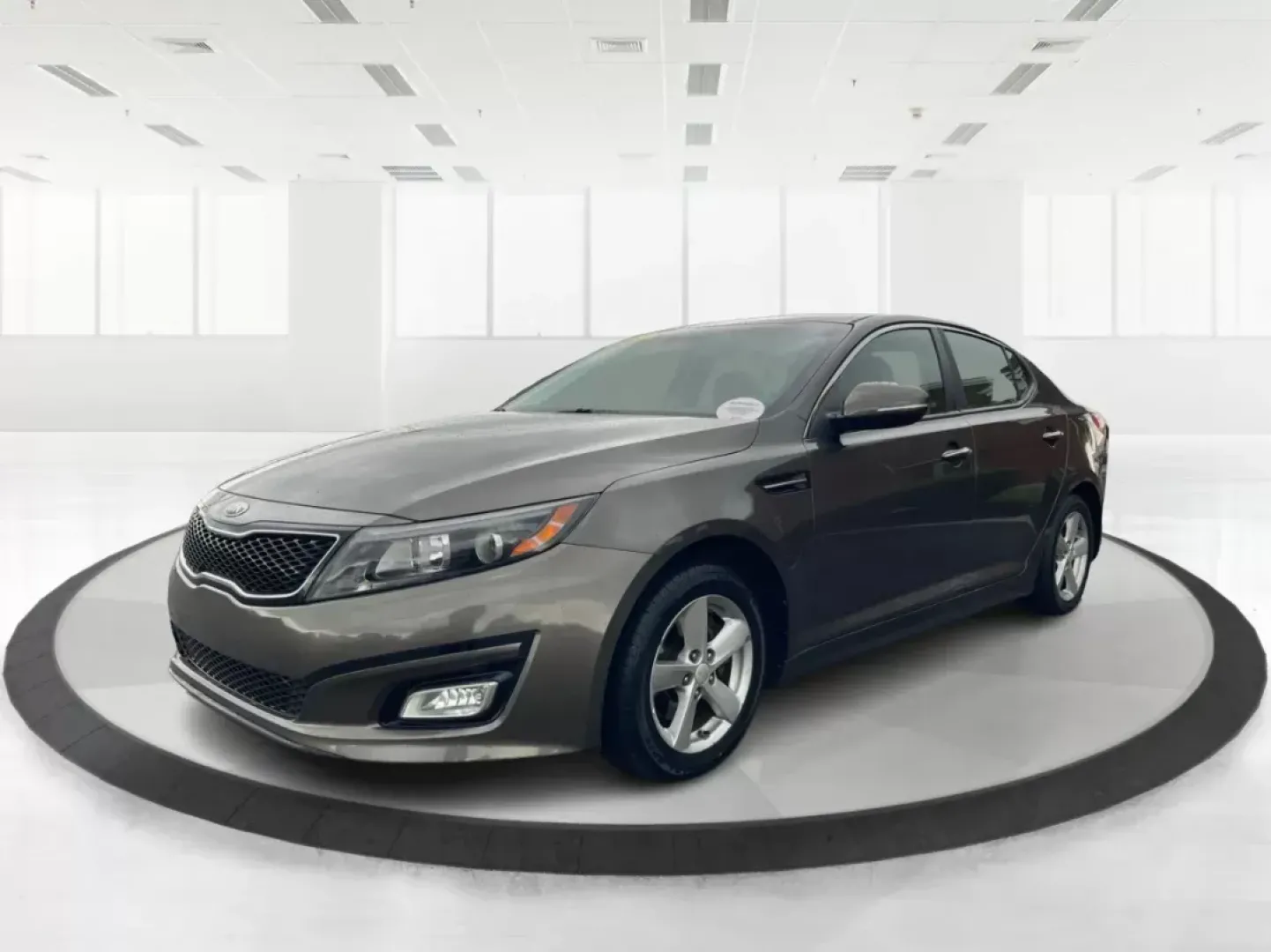 2014 Kia Optima LX (5XXGM4A77EG) with an Theta II 2.4L I-4 gasoline direct injection engine, located at 401 Woodman Dr, Riverside, OH, 45431, (937) 908-9800, 39.761024, -84.120956 - Photo#7