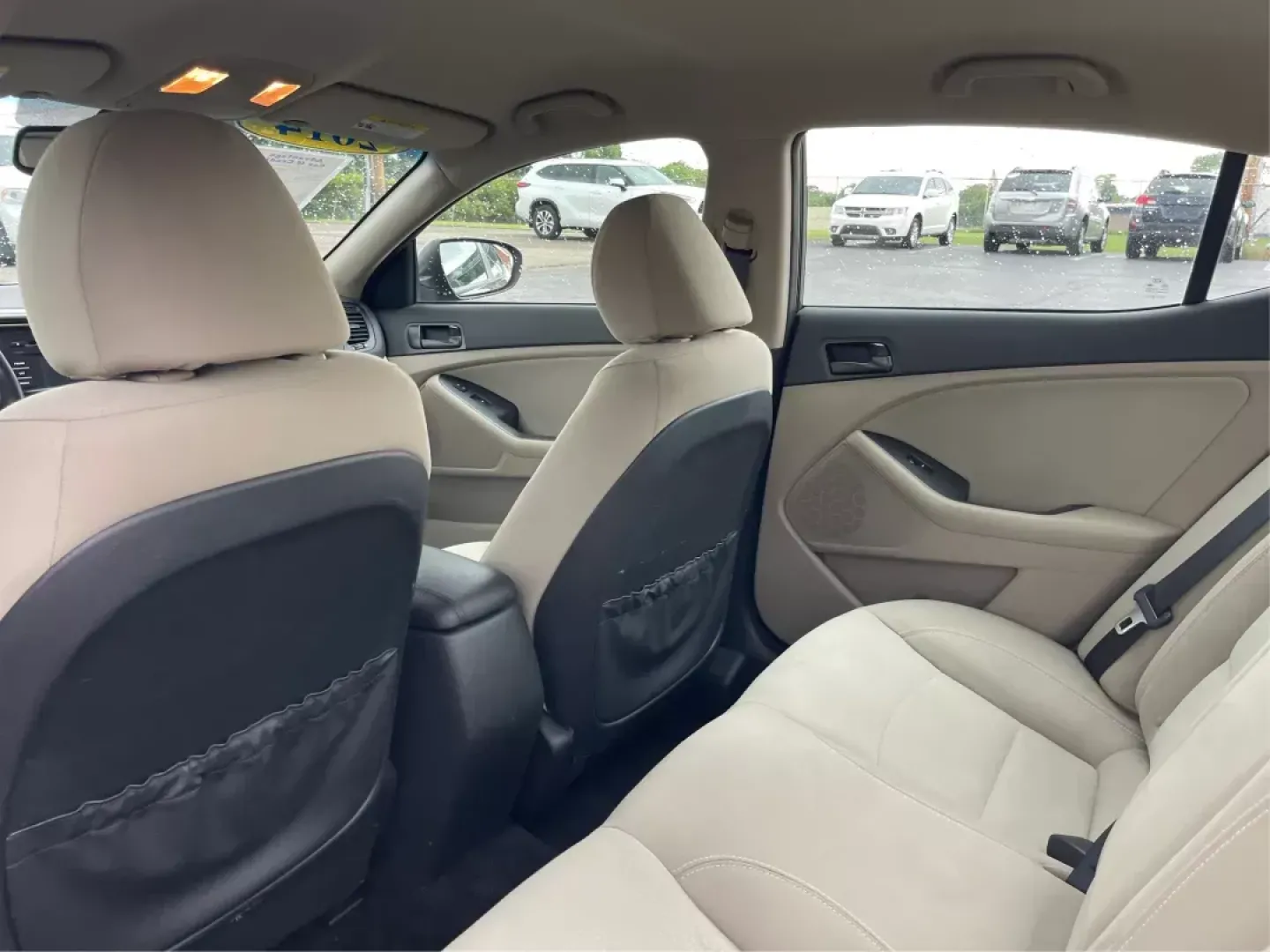 2014 Kia Optima LX (5XXGM4A77EG) with an Theta II 2.4L I-4 gasoline direct injection engine, located at 401 Woodman Dr, Riverside, OH, 45431, (937) 908-9800, 39.761024, -84.120956 - Photo#9