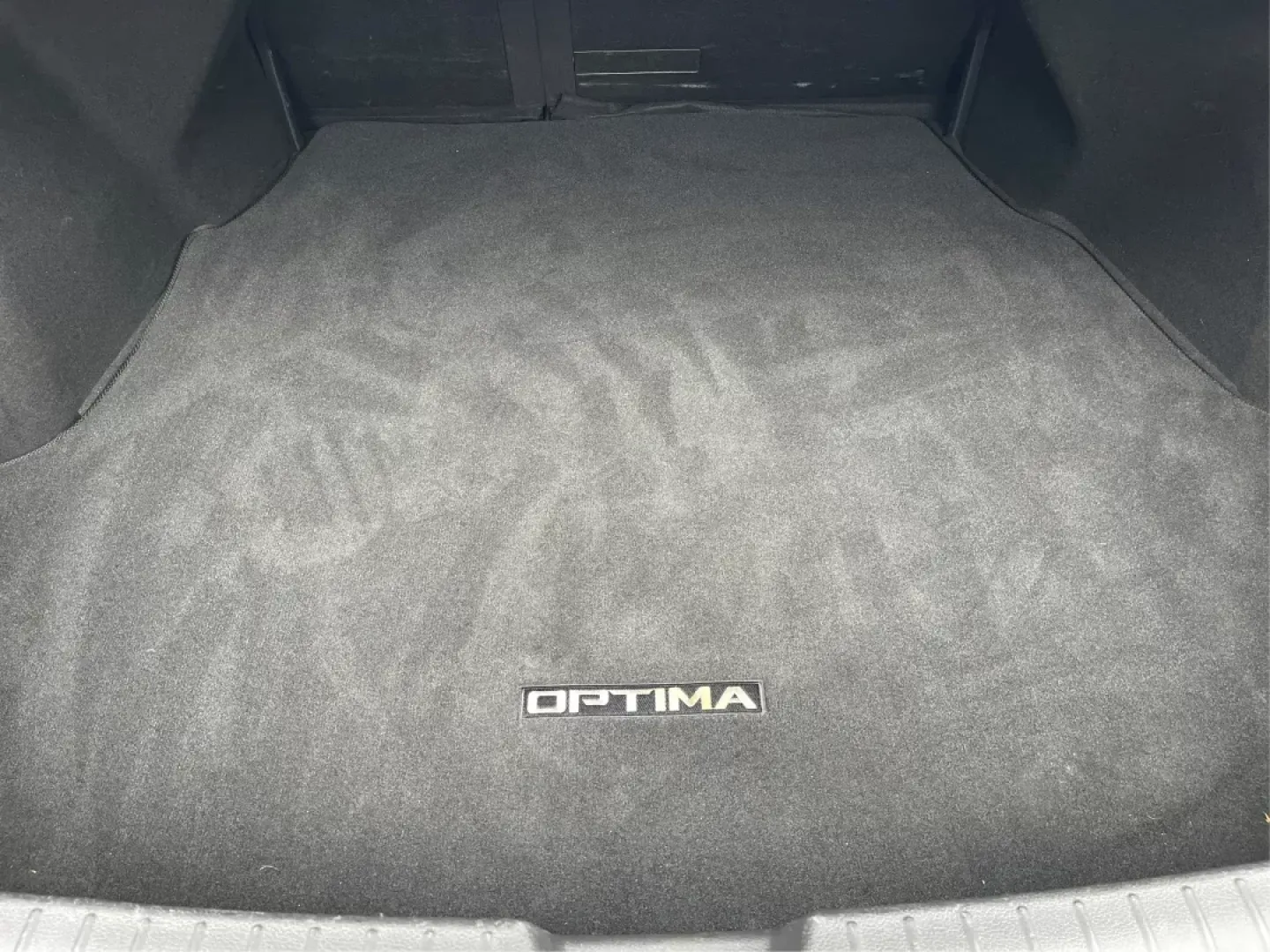 2014 Kia Optima LX (5XXGM4A77EG) with an Theta II 2.4L I-4 gasoline direct injection engine, located at 401 Woodman Dr, Riverside, OH, 45431, (937) 908-9800, 39.761024, -84.120956 - Photo#11