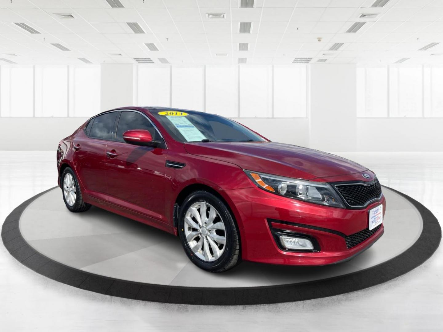 2014 Kia Optima EX (5XXGN4A70EG) with an Theta II 2.4L I-4 gasoline direct injection engine, located at 4508 South Dixie Dr, Moraine, OH, 45439, (937) 908-9800, 39.807072, -84.031563 - Photo#0